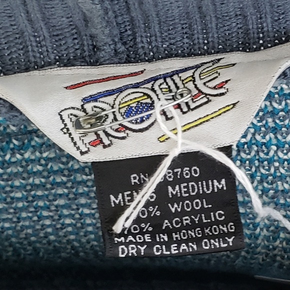 Vintage Profile Warm Pullover - Picture 3 of 3